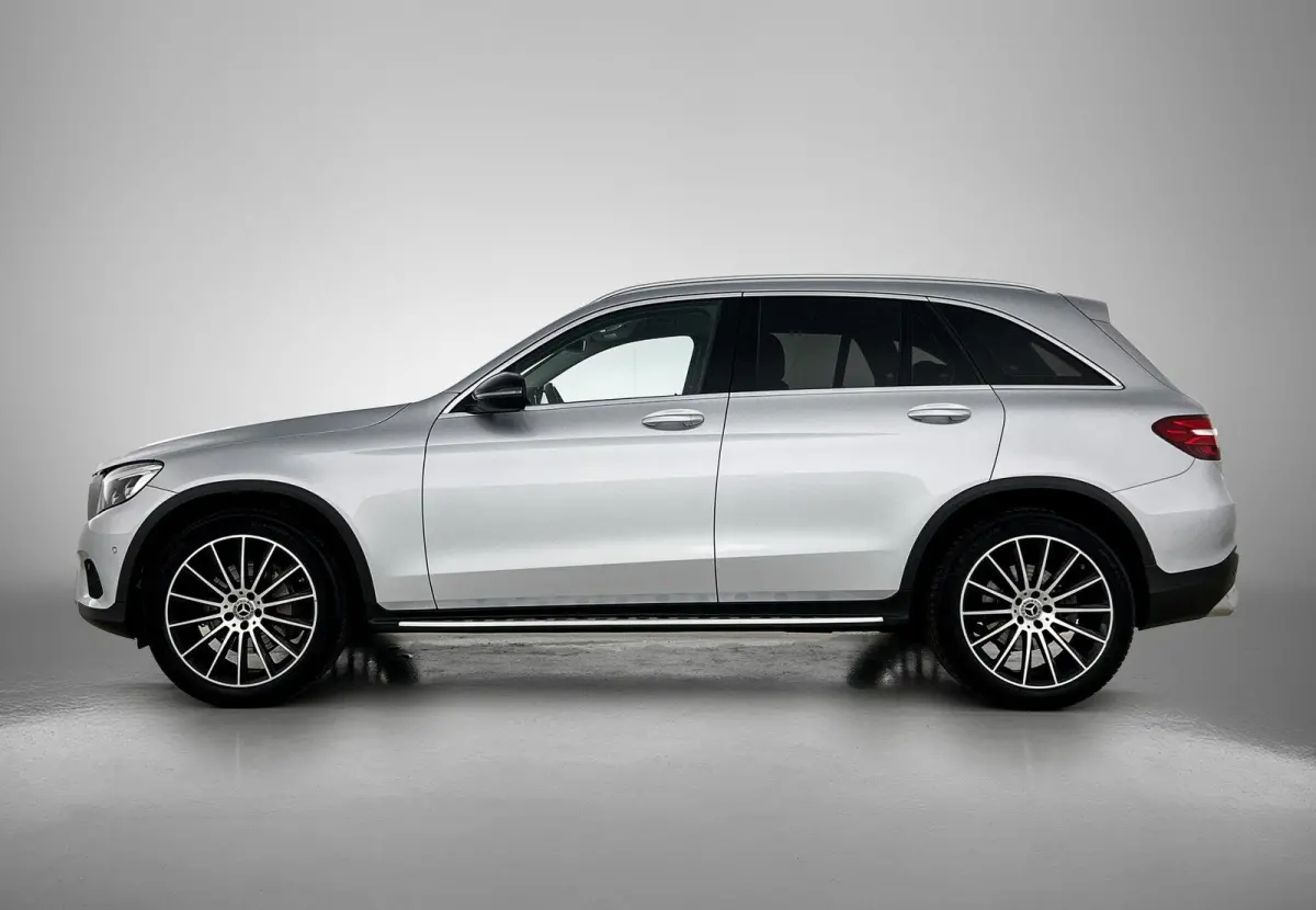 250 4MATIC Ambition | NAVIGATIE | PARKEERSENSOREN | CLIMATE CONTROL | SFEERVERLICHTING | 20 INCH AMG-LINE VELGEN |