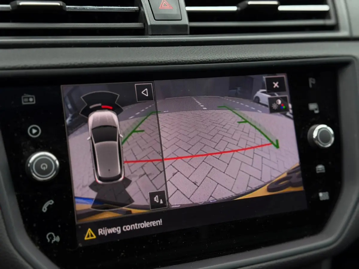 1.0 TSI FR Business Intense 116PK 6-BAK! (PANORAMADAK, CRUISE, CARPLAY, LED, GOED ONDH, CLIMATE CONTROL, NL-AUTO, ETC.)