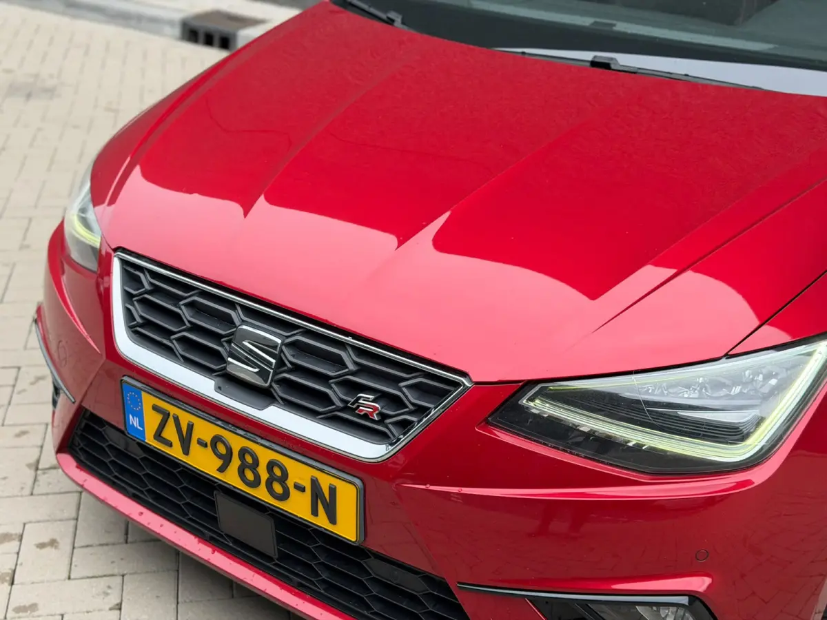 1.0 TSI FR Business Intense 116PK 6-BAK! (PANORAMADAK, CRUISE, CARPLAY, LED, GOED ONDH, CLIMATE CONTROL, NL-AUTO, ETC.)