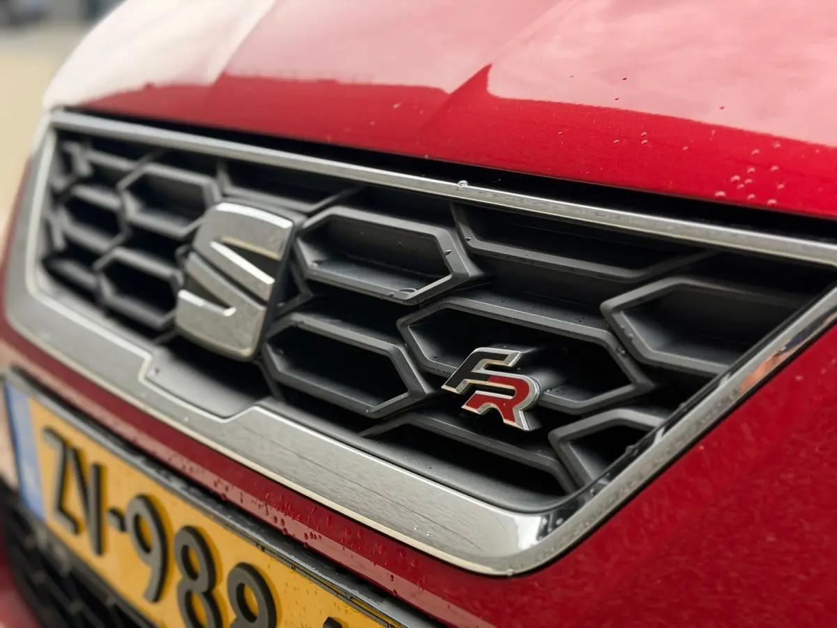 1.0 TSI FR Business Intense 116PK 6-BAK! (PANORAMADAK, CRUISE, CARPLAY, LED, GOED ONDH, CLIMATE CONTROL, NL-AUTO, ETC.)