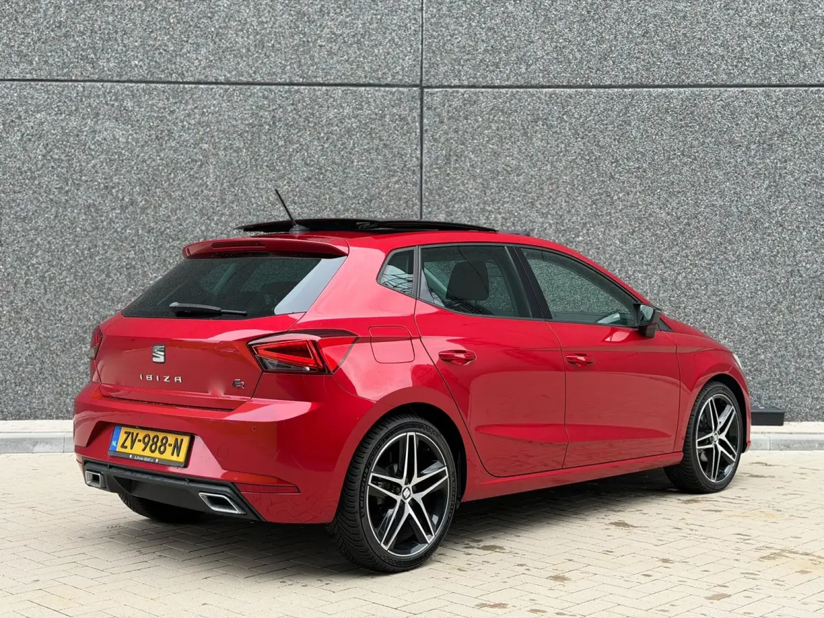 1.0 TSI FR Business Intense 116PK 6-BAK! (PANORAMADAK, CRUISE, CARPLAY, LED, GOED ONDH, CLIMATE CONTROL, NL-AUTO, ETC.)