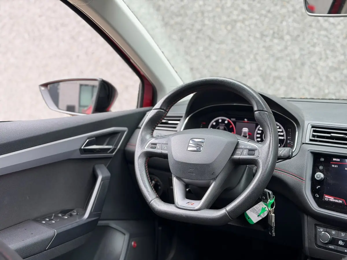 1.0 TSI FR Business Intense 116PK 6-BAK! (PANORAMADAK, CRUISE, CARPLAY, LED, GOED ONDH, CLIMATE CONTROL, NL-AUTO, ETC.)