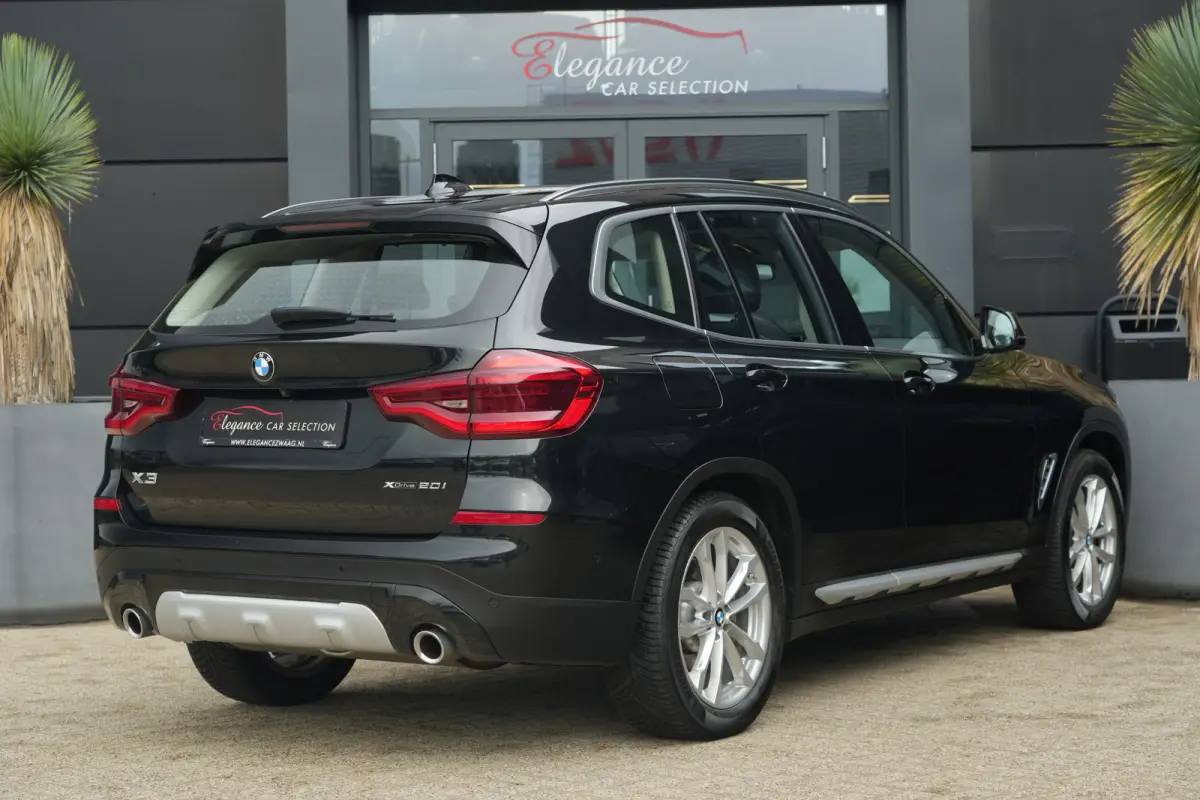 xDrive20i xLine High Executive | 184PK | Pano | HUD | Camera | Keyless | Luxury Line | Driving Assistant Plus | 19" | BMW X3 xDrive20i xLine High Executive 184 PK Benzine met 2.0 viercilinde