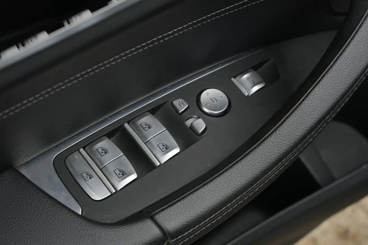 xDrive20i xLine High Executive | 184PK | Pano | HUD | Camera | Keyless | Luxury Line | Driving Assistant Plus | 19" | BMW X3 xDrive20i xLine High Executive 184 PK Benzine met 2.0 viercilinde