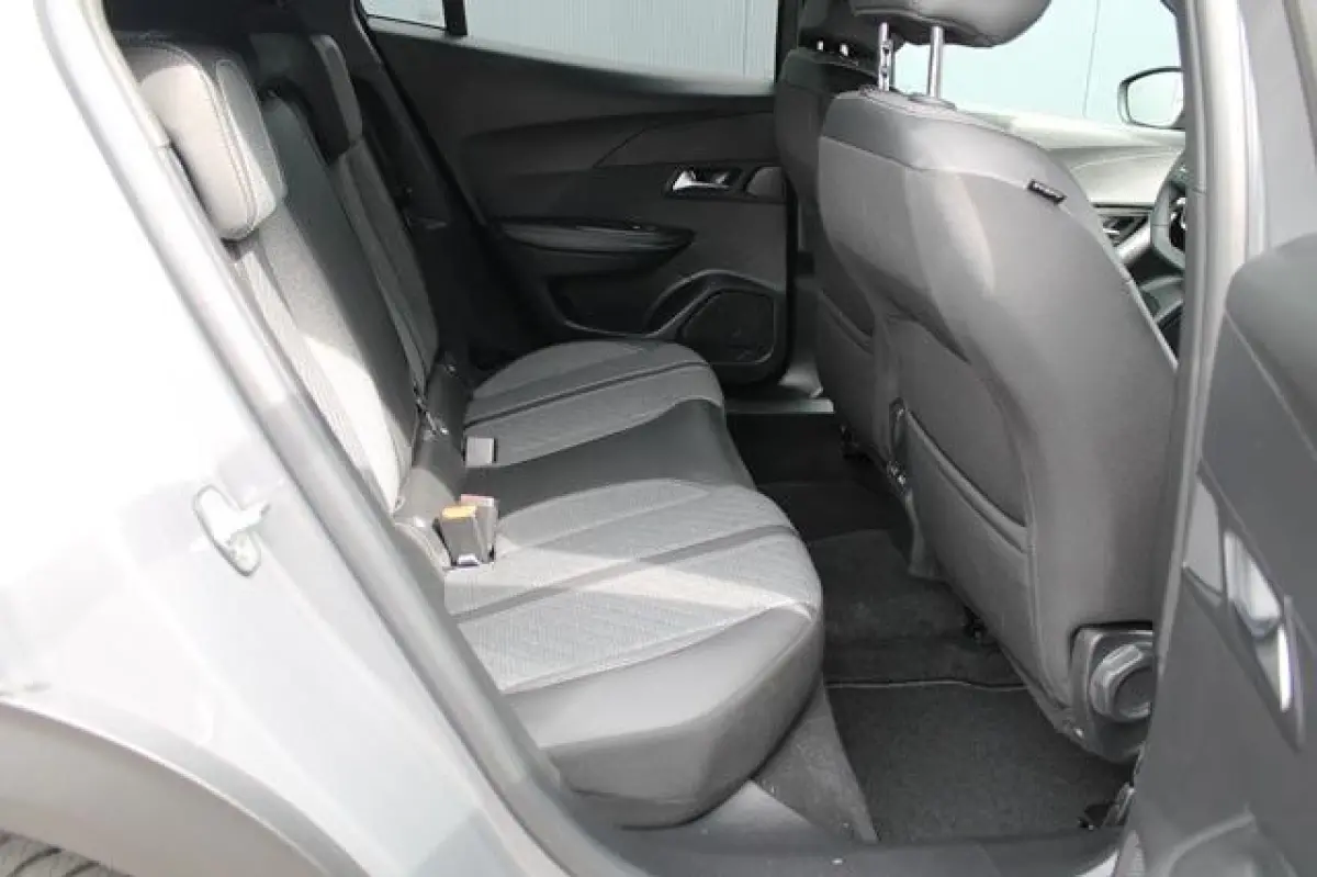 1.2 PureTech 100 Allure | Navi | Camera | Blind spot