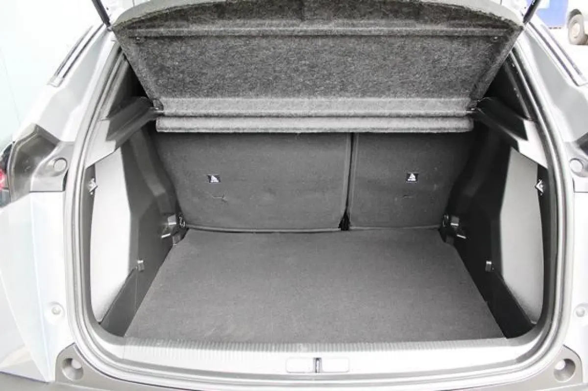 1.2 PureTech 100 Allure | Navi | Camera | Blind spot