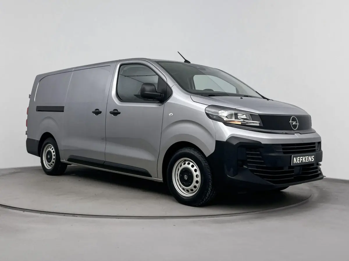 Electric L3 136pk 75 kWh | 2 Zitplaatsen rechtsvoor | Houtenafwerking laadruimte |