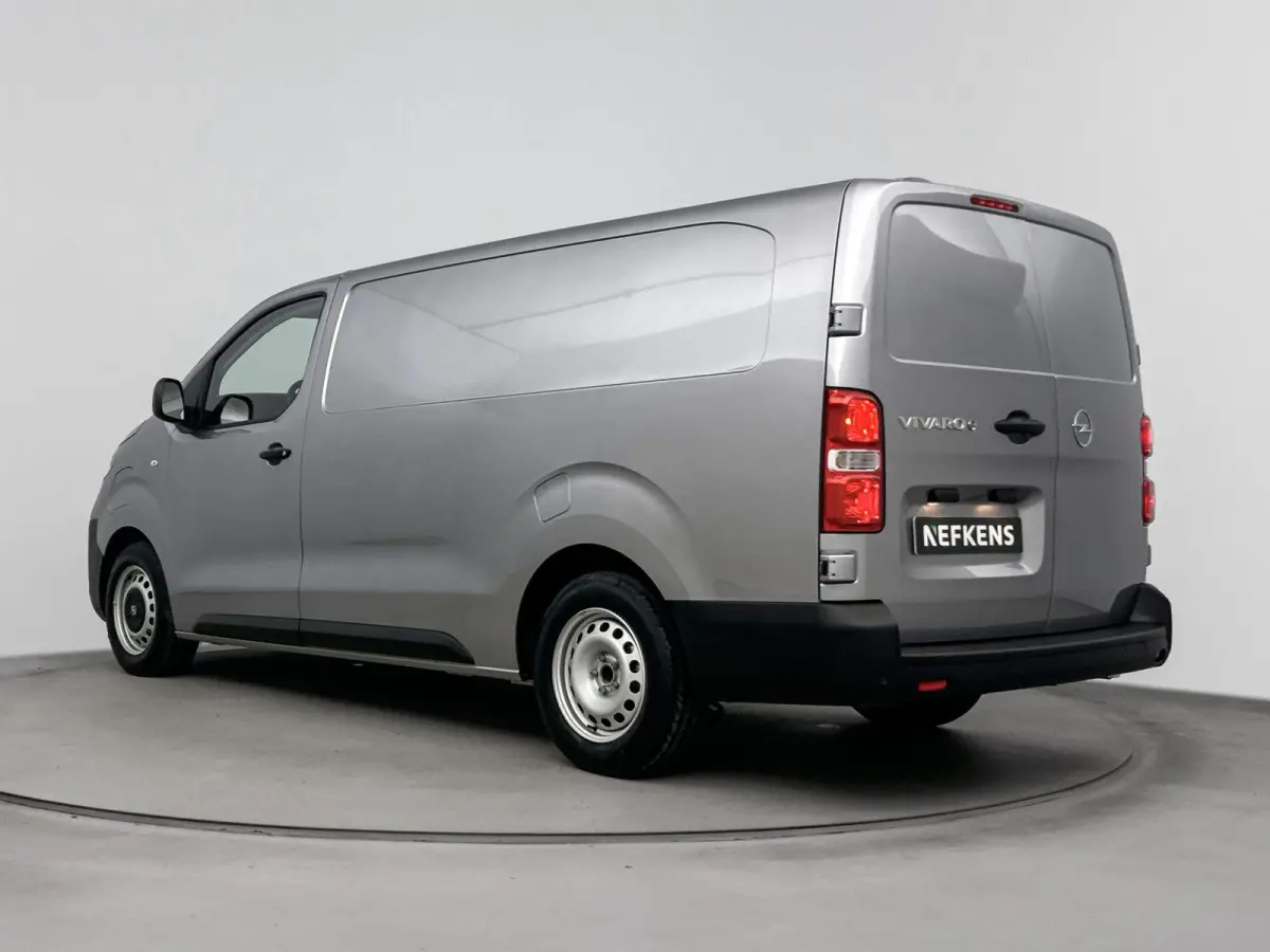 Electric L3 136pk 75 kWh | 2 Zitplaatsen rechtsvoor | Houtenafwerking laadruimte |