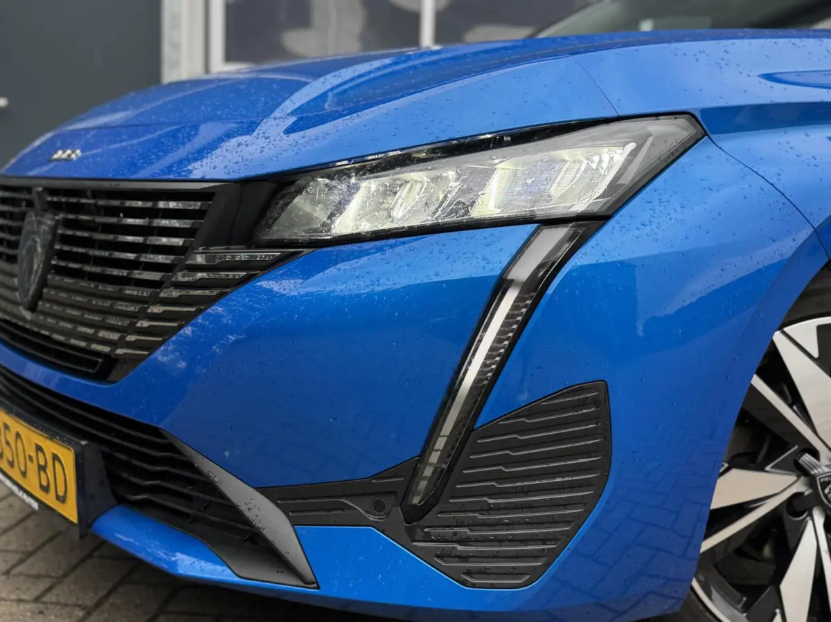 1.2 PureTech Allure | Digital Cockpit | LED | 360 Camera | Half Leder | CarPlay | Navigatie | DAB | Climate | Cruise