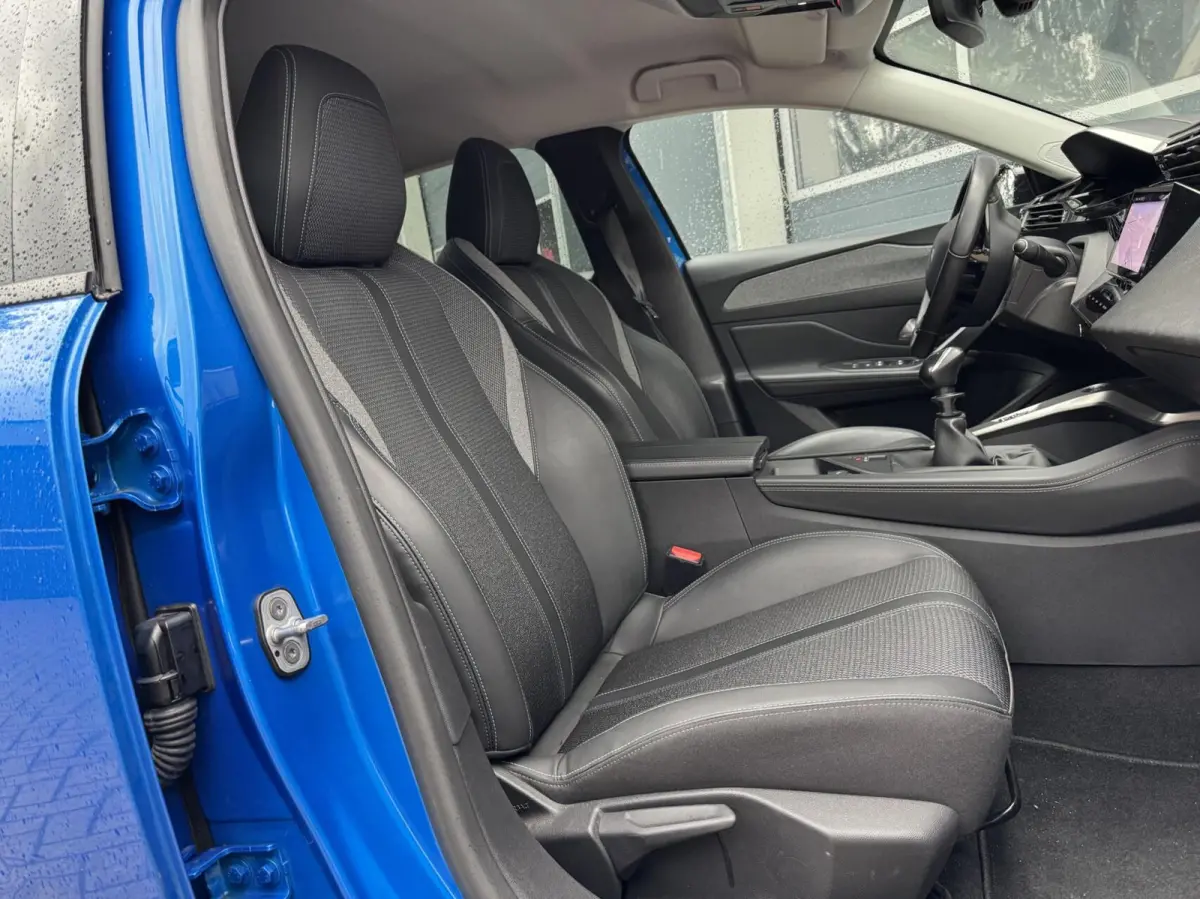 1.2 PureTech Allure | Digital Cockpit | LED | 360 Camera | Half Leder | CarPlay | Navigatie | DAB | Climate | Cruise