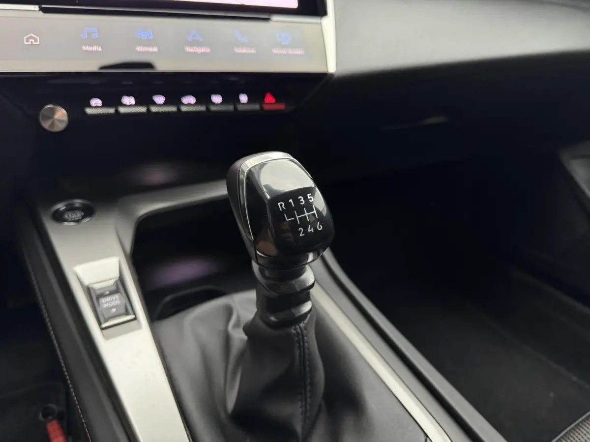 1.2 PureTech Allure | Digital Cockpit | LED | 360 Camera | Half Leder | CarPlay | Navigatie | DAB | Climate | Cruise