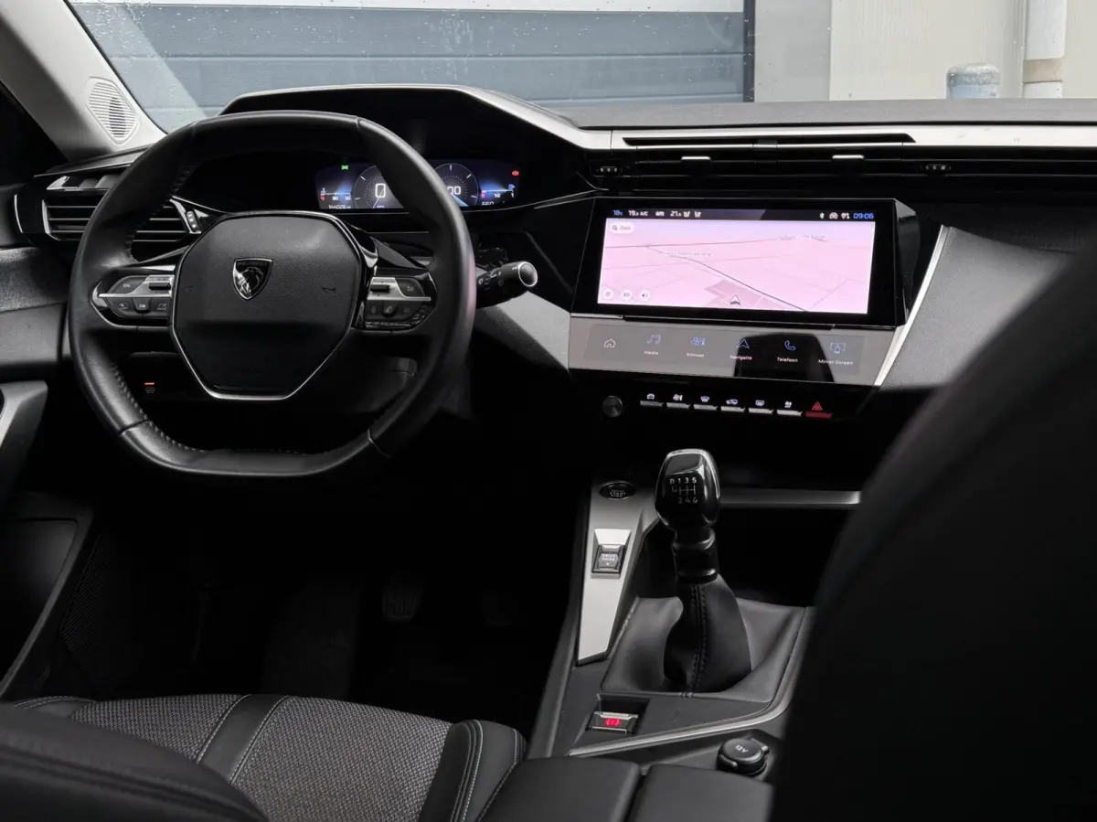1.2 PureTech Allure | Digital Cockpit | LED | 360 Camera | Half Leder | CarPlay | Navigatie | DAB | Climate | Cruise