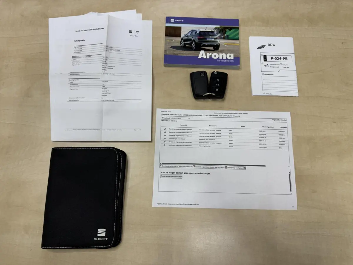 1.0 TSI Style Business Intense | Carplay | Navigatie | Cruise | Climate | Soelverwarming | Trekhaak | Sensoren