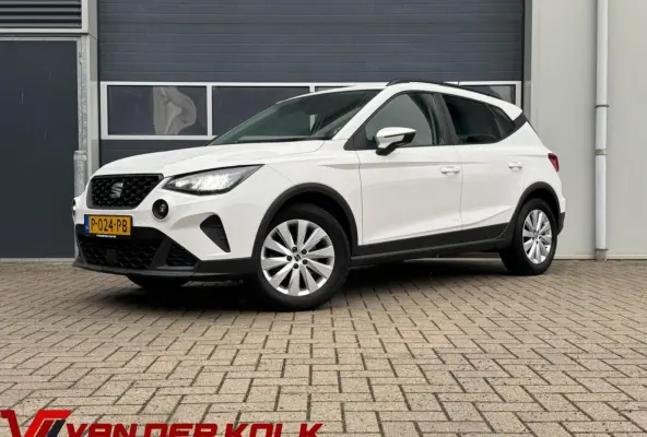 1.0 TSI Style Business Intense | Carplay | Navigatie | Cruise | Climate | Soelverwarming | Trekhaak | Sensoren