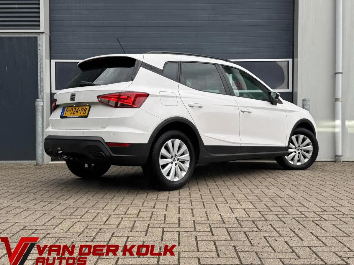 1.0 TSI Style Business Intense | Carplay | Navigatie | Cruise | Climate | Soelverwarming | Trekhaak | Sensoren