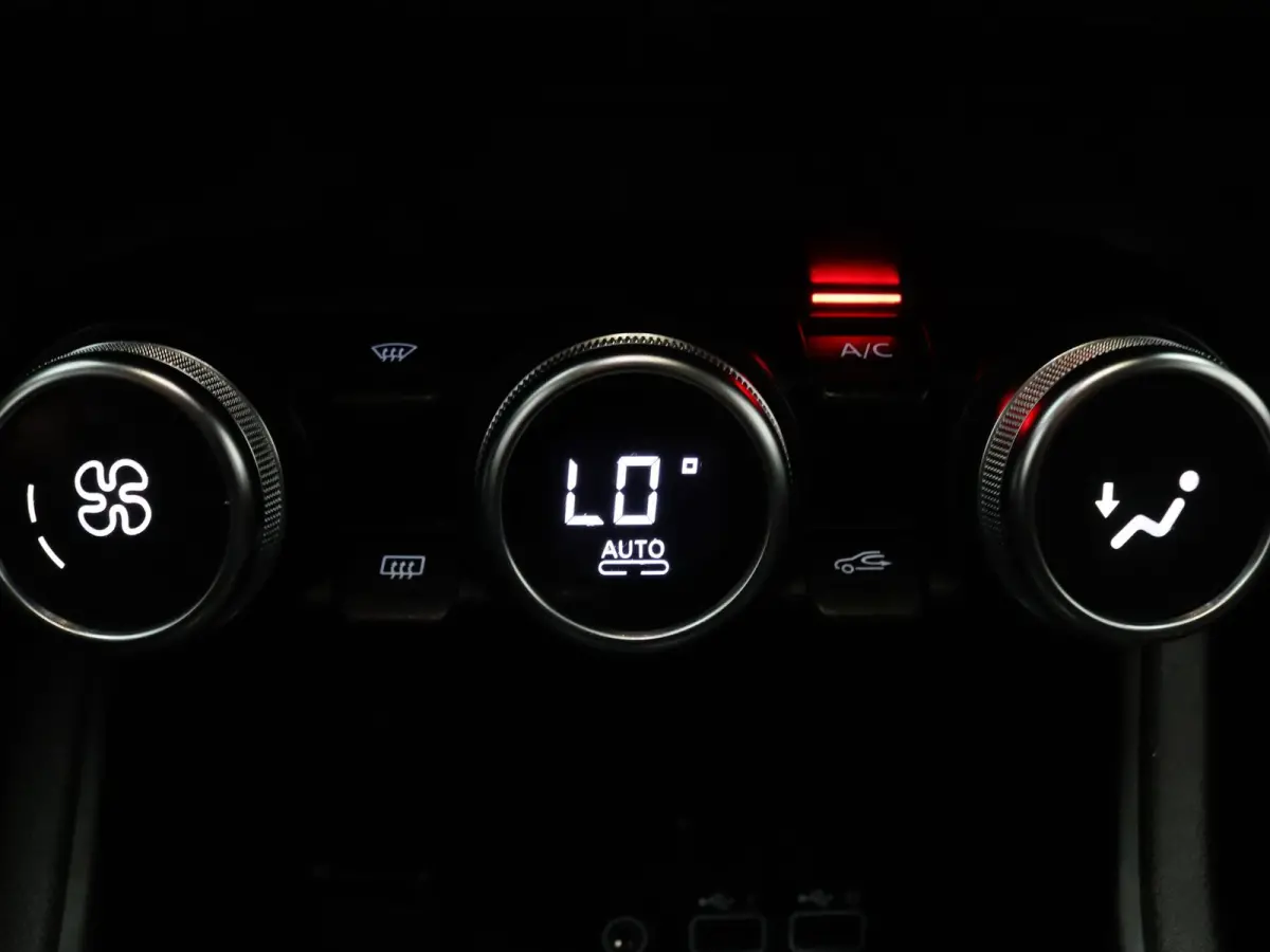 160pk PHEV AT Intense+ Adapt. Cruise | Camera | Carplay