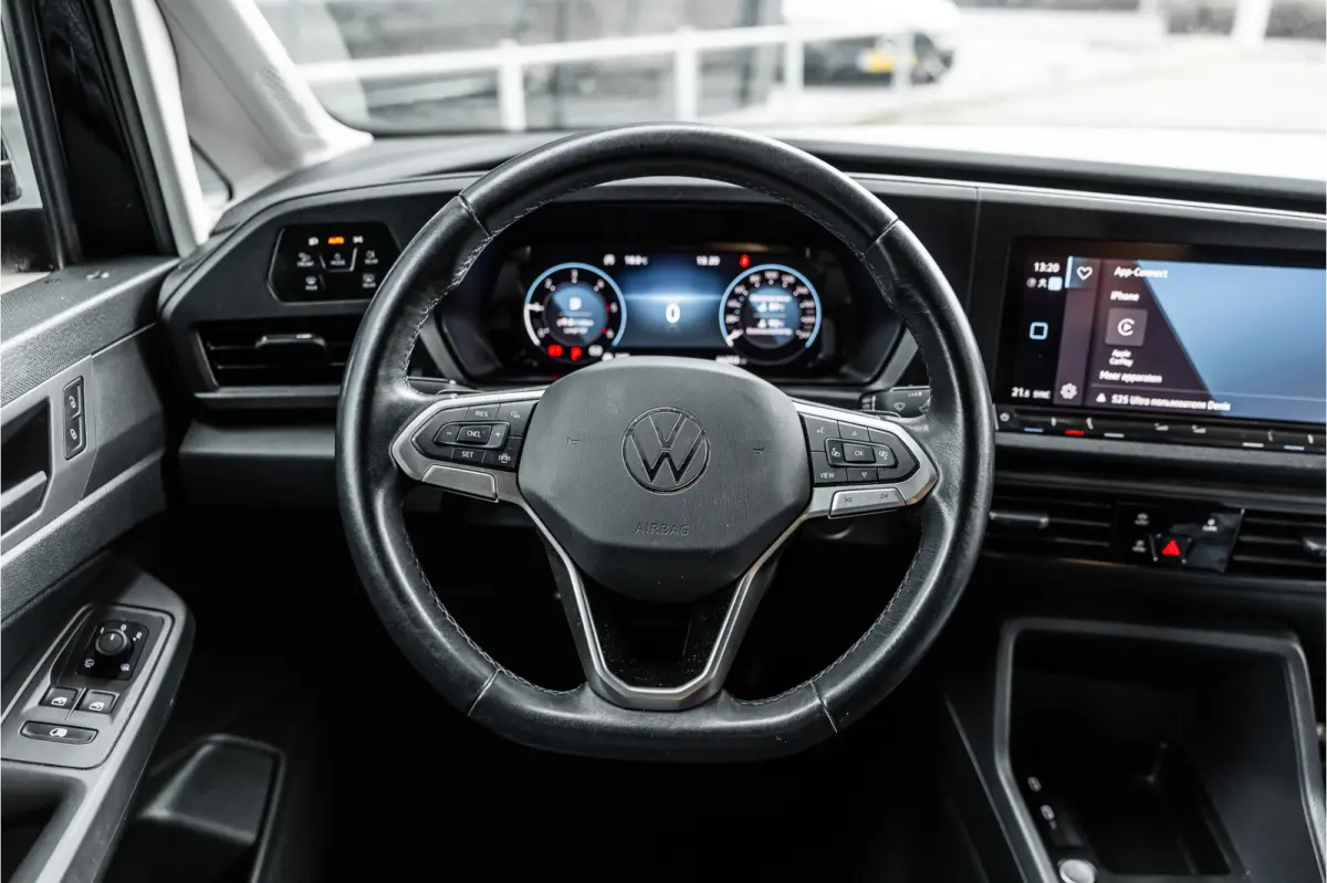 2.0 TDI DSG | LED | Camera | CarPlay | Navigatie | Virtual | Lederen bekleding | Stoelverwarming | Nieuwe APK | BPM Vrij