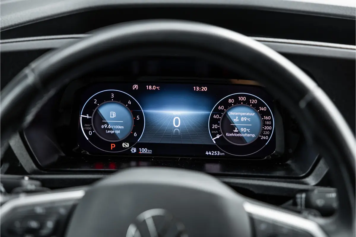 2.0 TDI DSG | LED | Camera | CarPlay | Navigatie | Virtual | Lederen bekleding | Stoelverwarming | Nieuwe APK | BPM Vrij