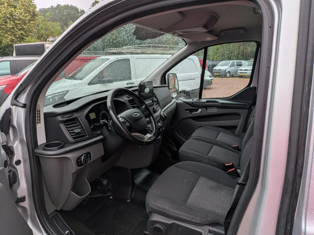 300 2.0 TDCI L2H1 Airco / Cruise / Navi