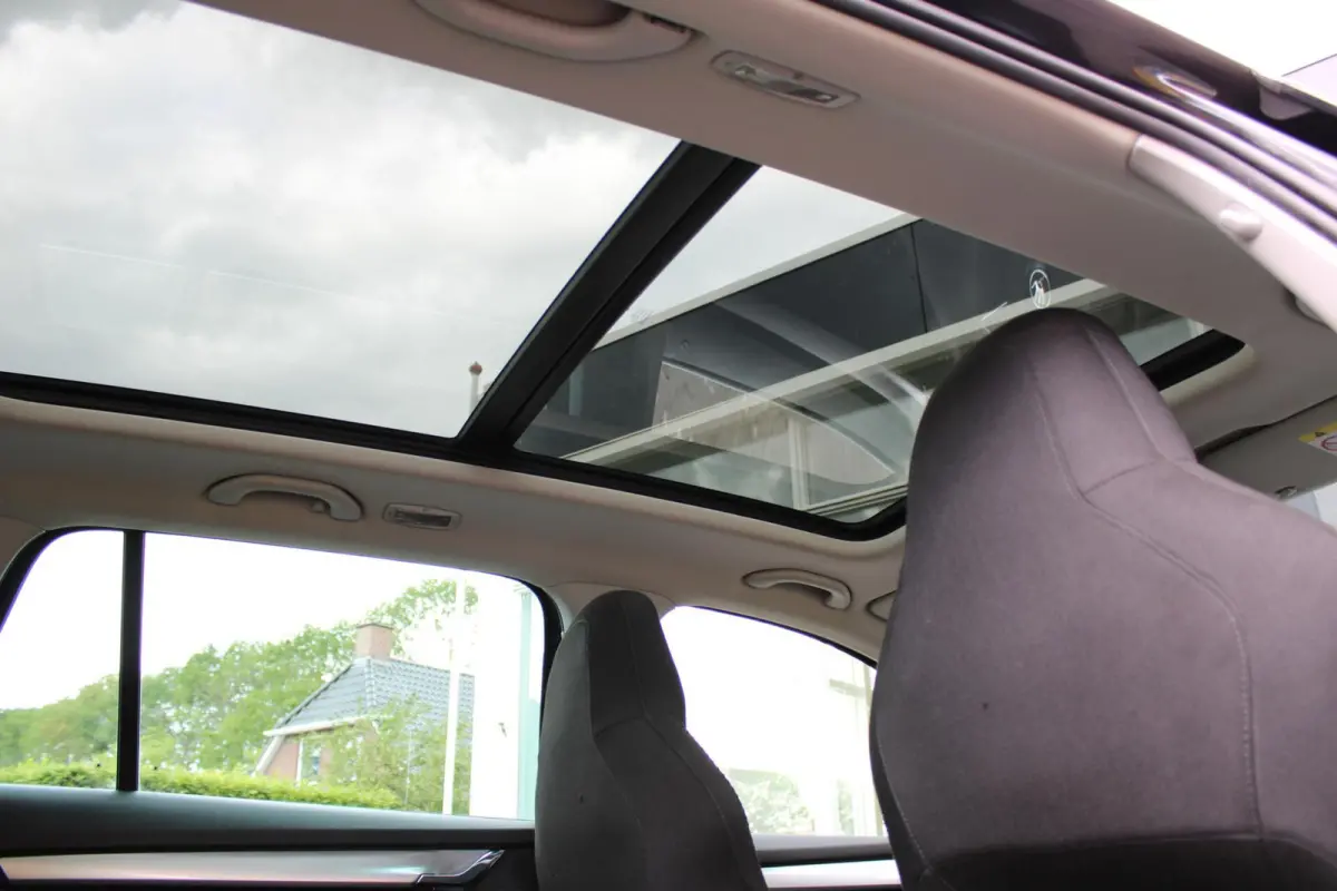 1.0 TSI Greentech Style Business|Navi|Carplay|Cruise|Stoel verw|Nieuwe distributie|Pano dak|Bi-Xenon|