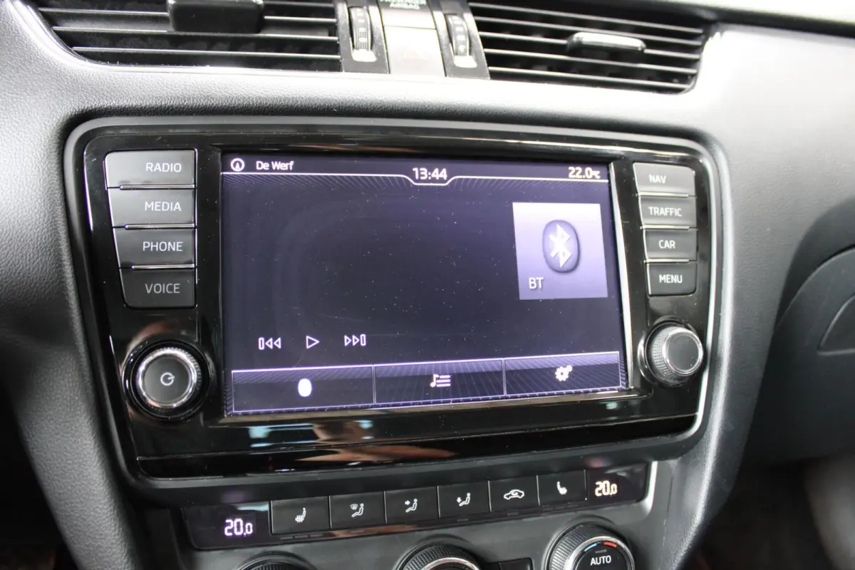 1.0 TSI Greentech Style Business|Navi|Carplay|Cruise|Stoel verw|Nieuwe distributie|Pano dak|Bi-Xenon|