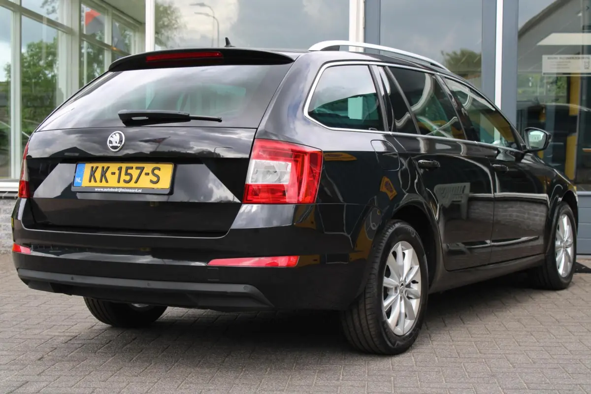 1.0 TSI Greentech Style Business|Navi|Carplay|Cruise|Stoel verw|Nieuwe distributie|Pano dak|Bi-Xenon|