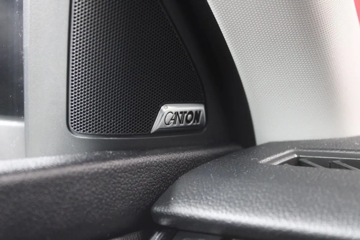 1.0 TSI Greentech Style Business|Navi|Carplay|Cruise|Stoel verw|Nieuwe distributie|Pano dak|Bi-Xenon|
