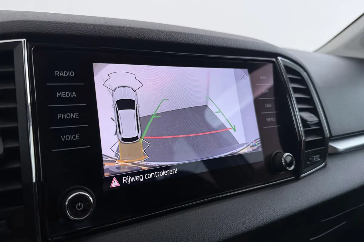 1.0 TSI Business Edition | CarPlay | Camera | Stoelverwarming | Cruise Control |
