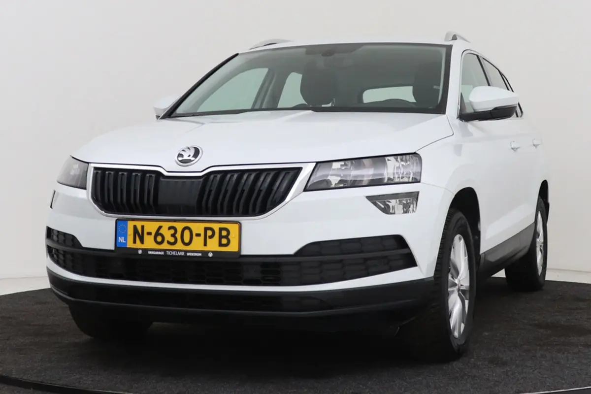 1.0 TSI Business Edition | CarPlay | Camera | Stoelverwarming | Cruise Control |