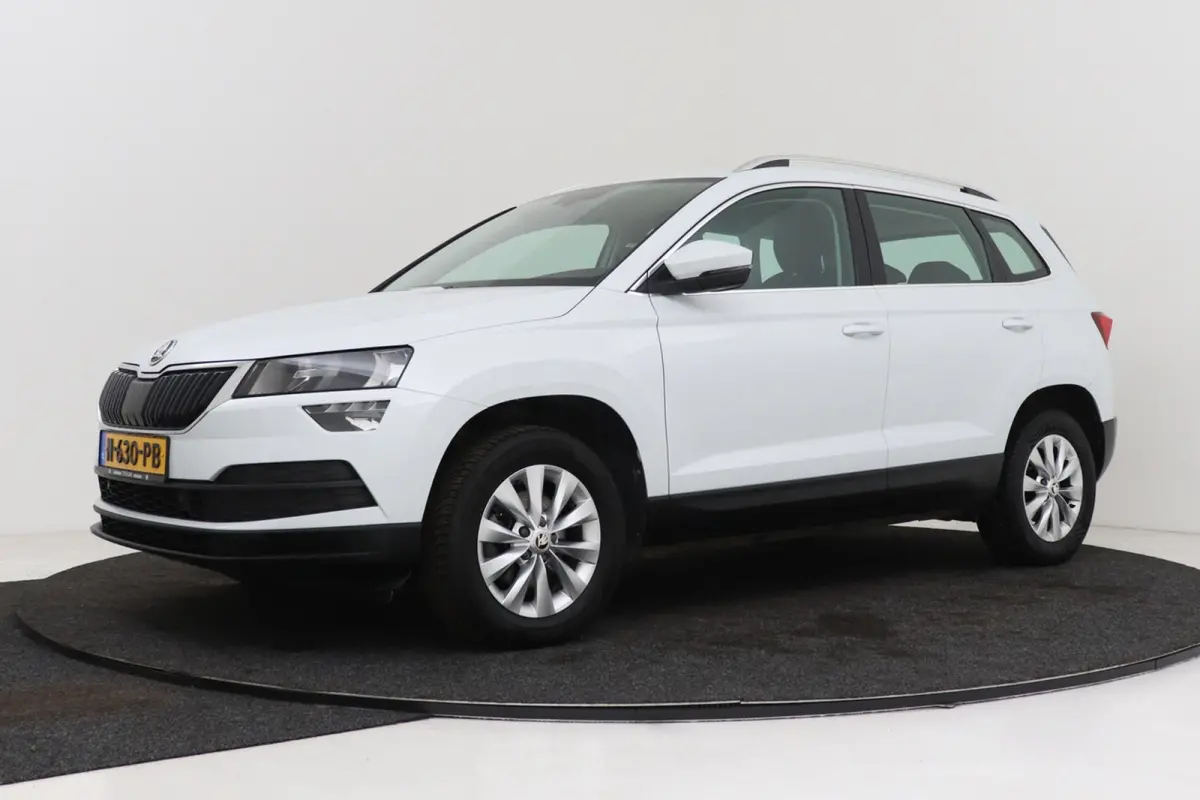 1.0 TSI Business Edition | CarPlay | Camera | Stoelverwarming | Cruise Control |