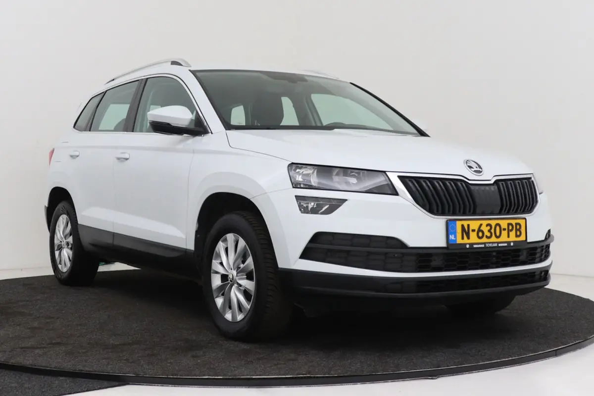 1.0 TSI Business Edition | CarPlay | Camera | Stoelverwarming | Cruise Control |