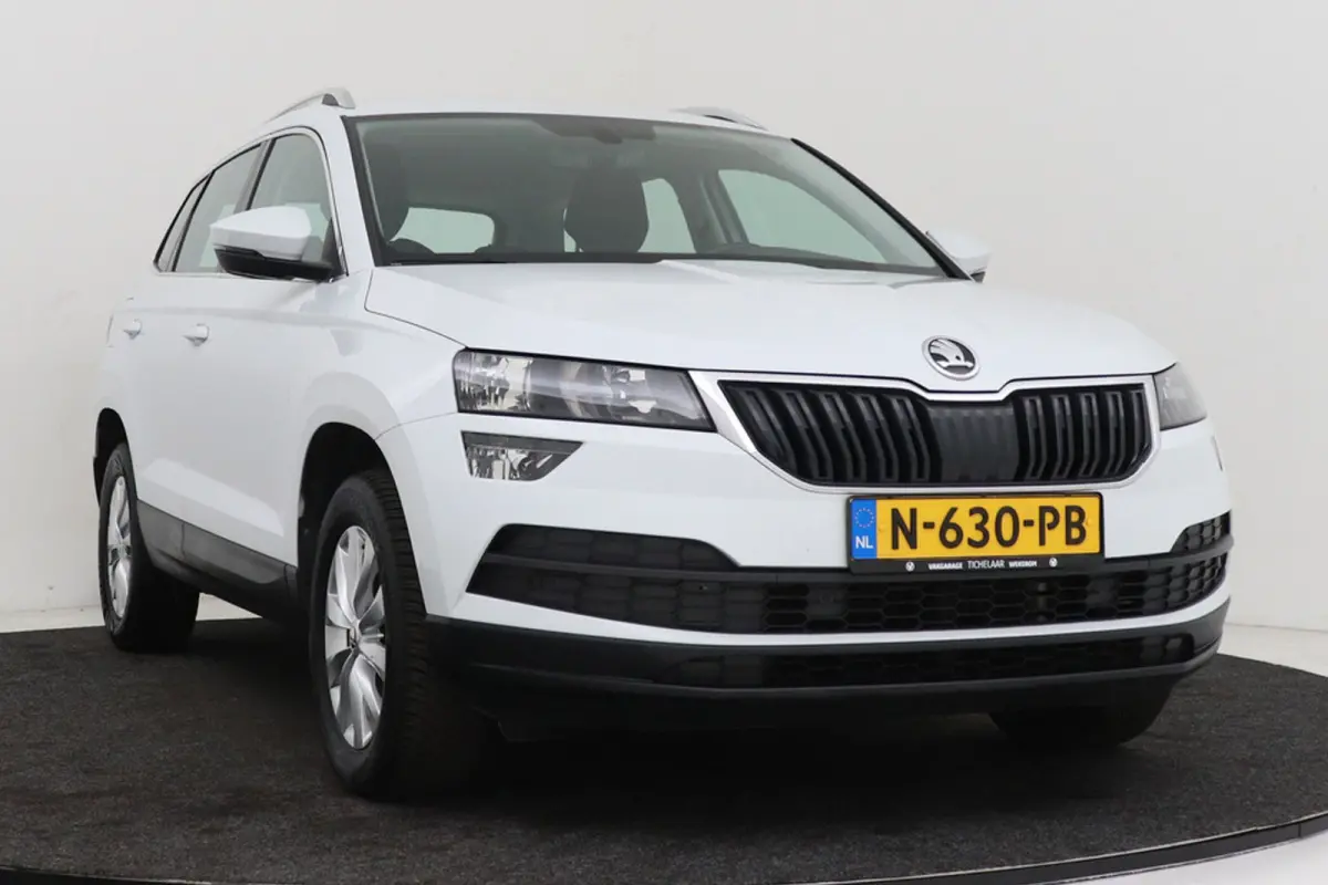 1.0 TSI Business Edition | CarPlay | Camera | Stoelverwarming | Cruise Control |