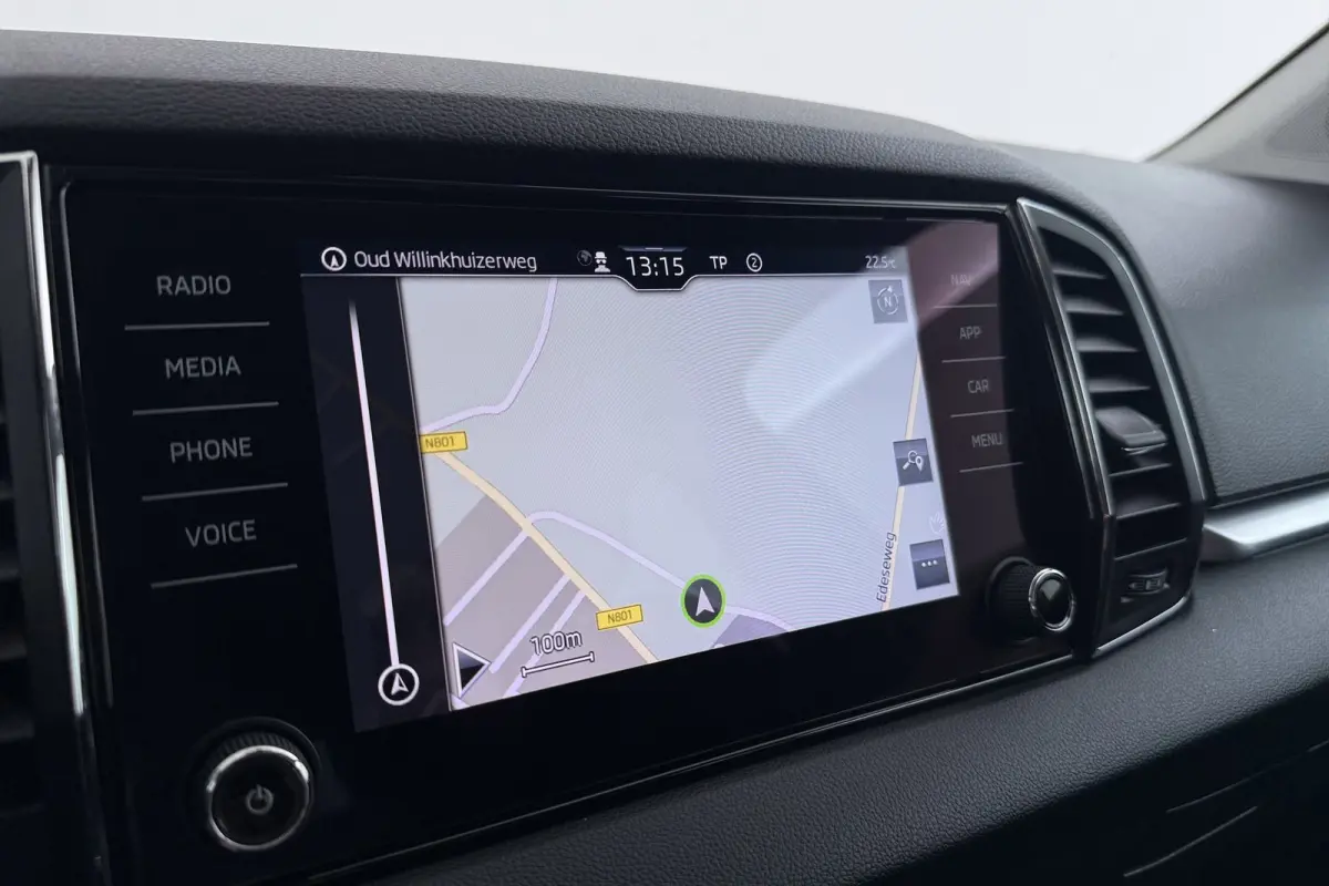 1.0 TSI Business Edition | CarPlay | Camera | Stoelverwarming | Cruise Control |