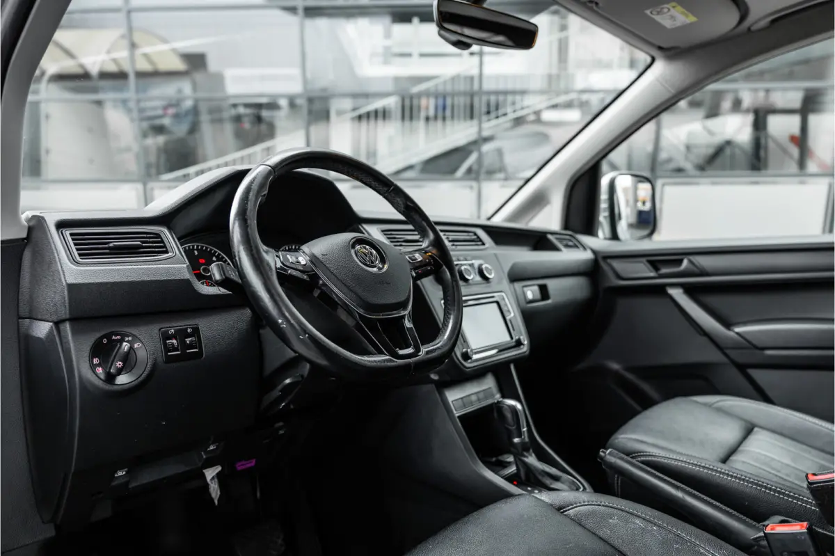 2.0 TDI DSG Highline | CarPlay | Navigatie | MF Stuur | Trekhaak | Lederen bekleding | Airco | Stoelverwarming | PDC | Nieuwe APK