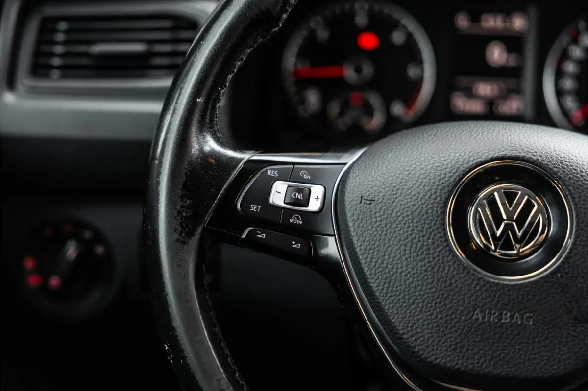 2.0 TDI DSG Highline | CarPlay | Navigatie | MF Stuur | Trekhaak | Lederen bekleding | Airco | Stoelverwarming | PDC | Nieuwe APK