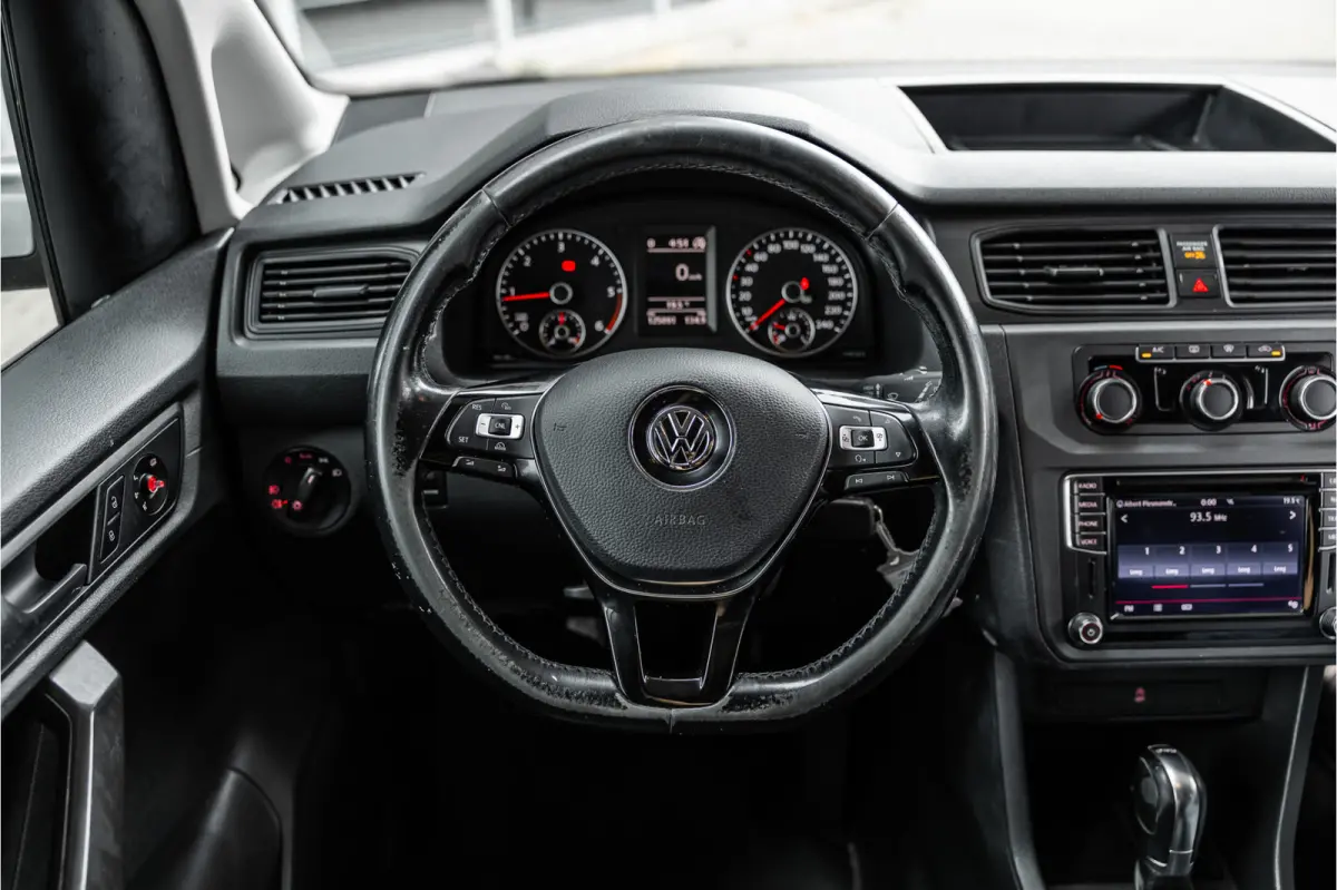 2.0 TDI DSG Highline | CarPlay | Navigatie | MF Stuur | Trekhaak | Lederen bekleding | Airco | Stoelverwarming | PDC | Nieuwe APK