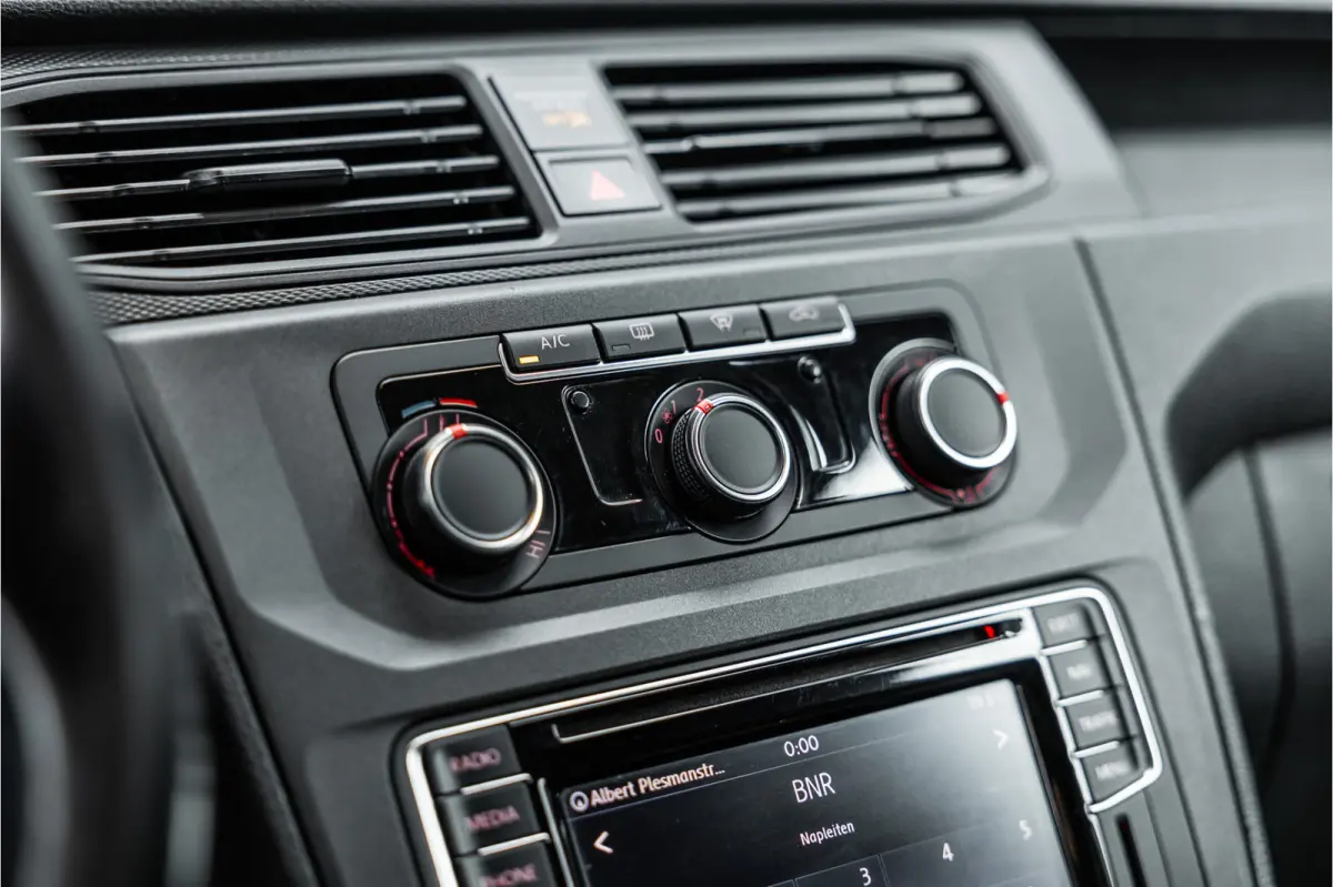 2.0 TDI DSG Highline | CarPlay | Navigatie | MF Stuur | Trekhaak | Lederen bekleding | Airco | Stoelverwarming | PDC | Nieuwe APK