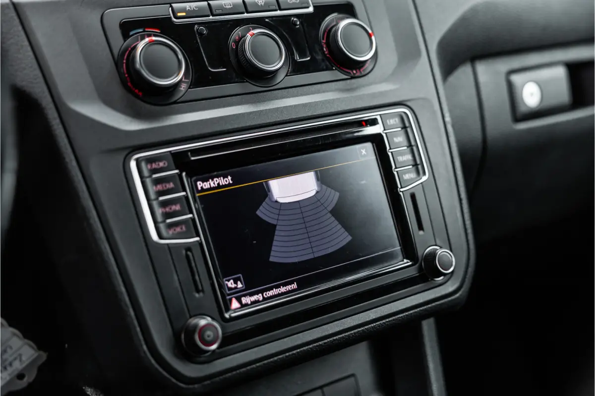 2.0 TDI DSG Highline | CarPlay | Navigatie | MF Stuur | Trekhaak | Lederen bekleding | Airco | Stoelverwarming | PDC | Nieuwe APK
