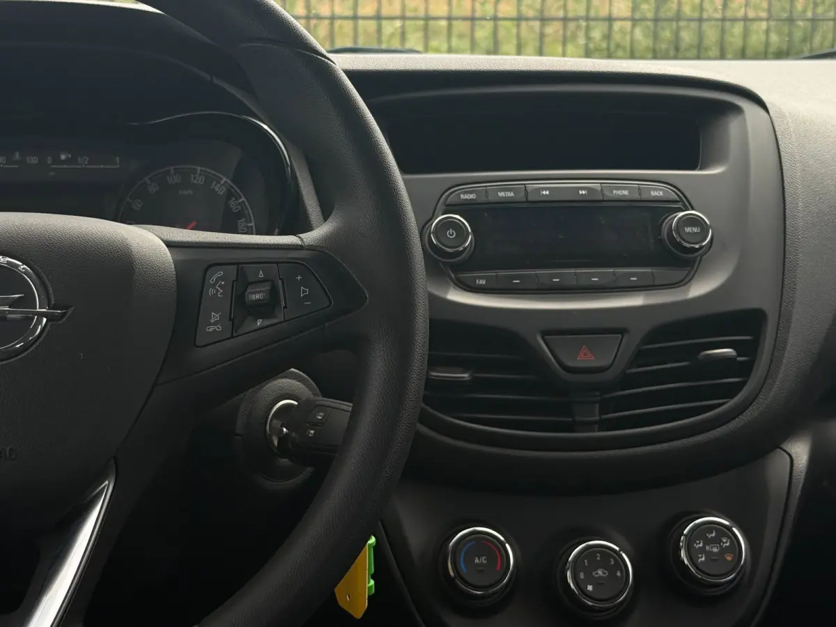 1.0 ecoFLEX Edition Cruise|Bluetooth|Radio | Airco |