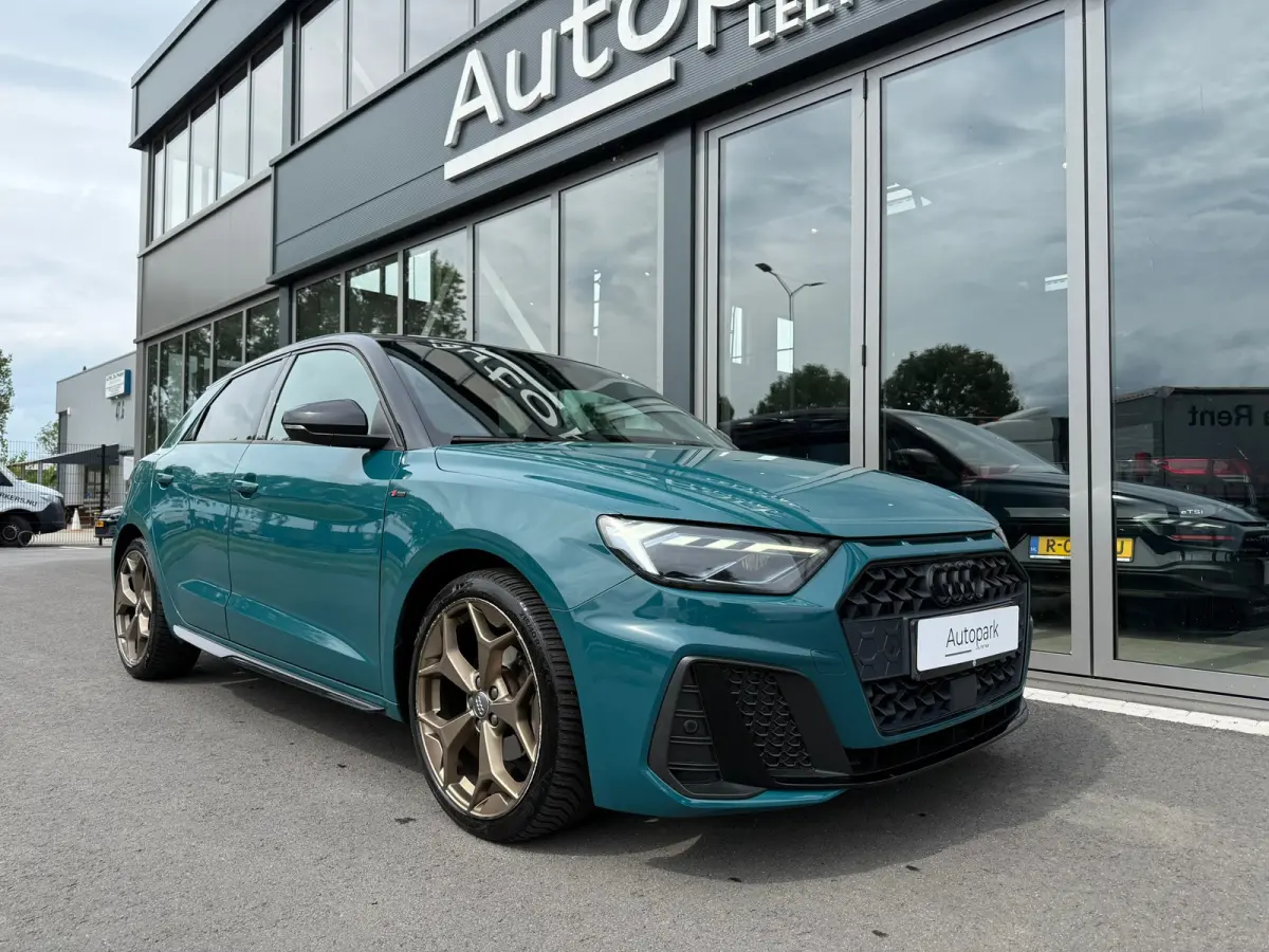 30 TFSI S Line edition one