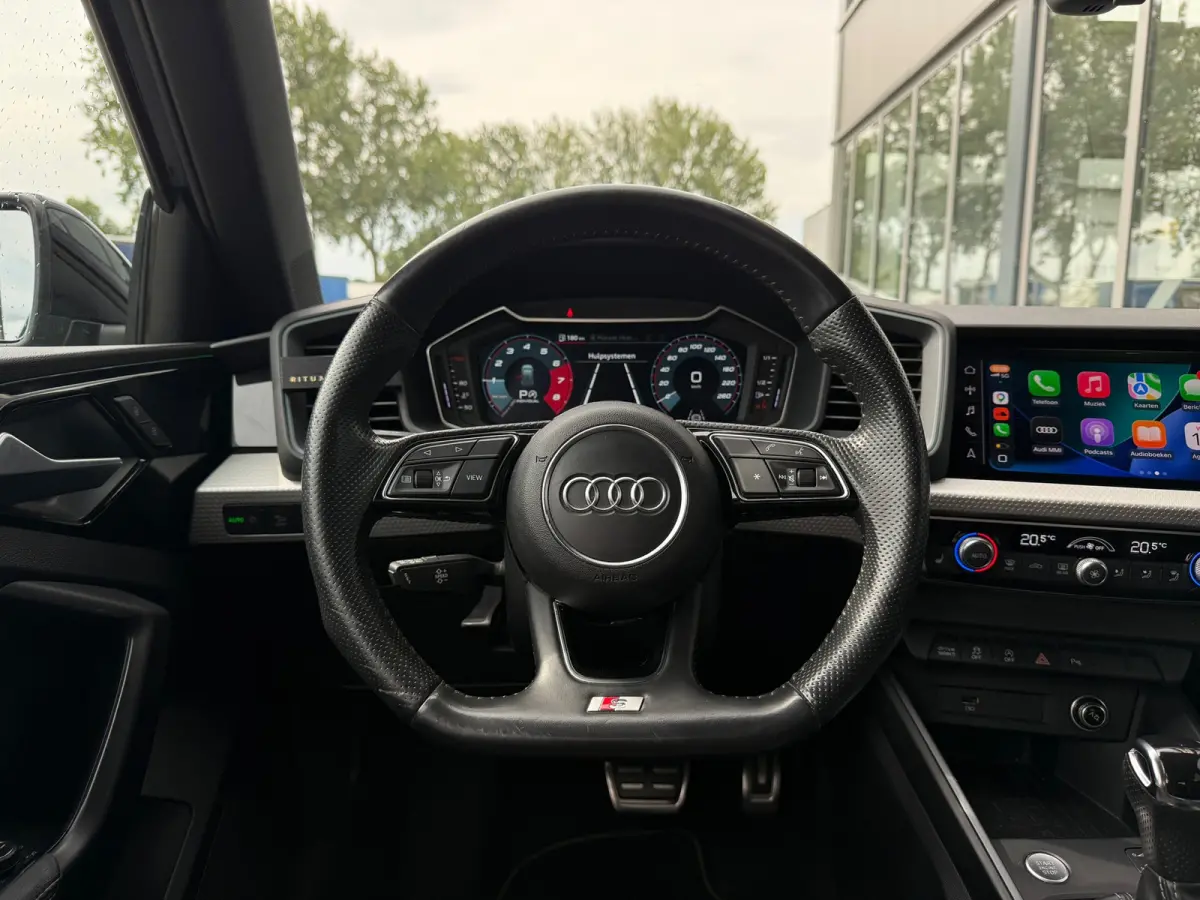 30 TFSI S Line edition one