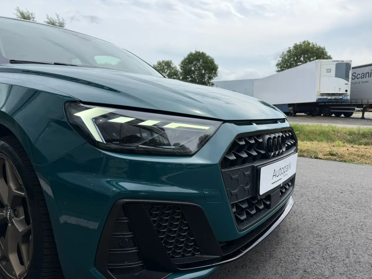 30 TFSI S Line edition one