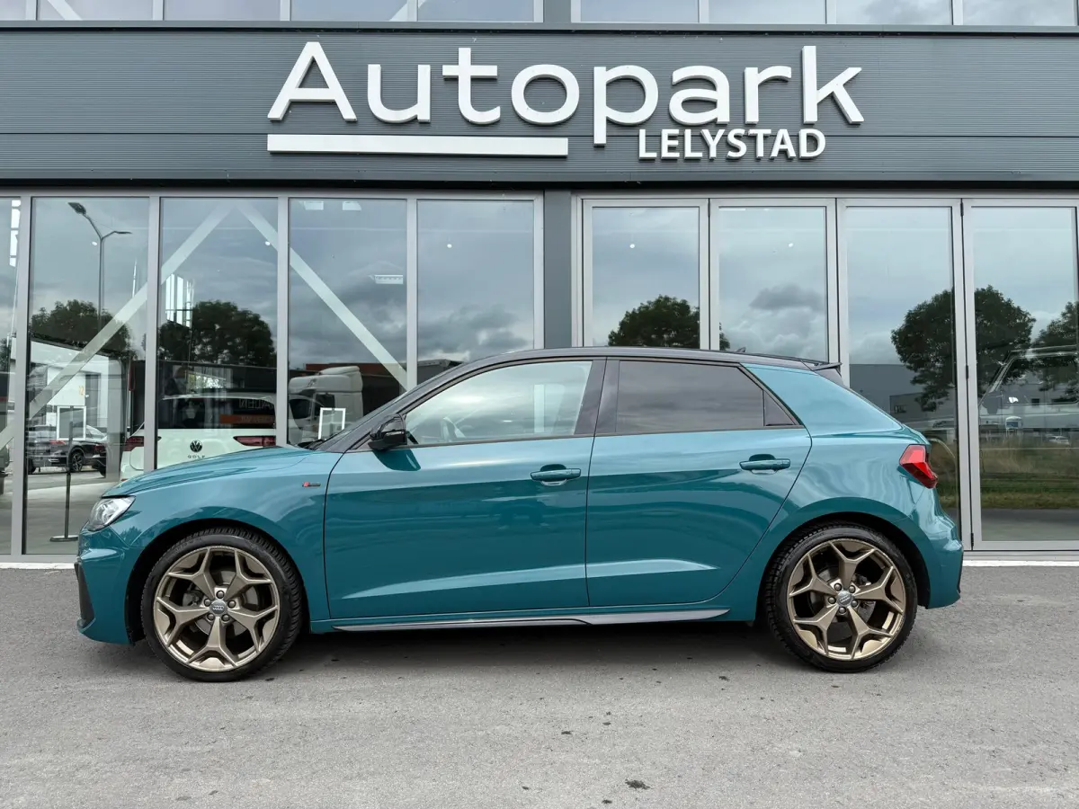 30 TFSI S Line edition one