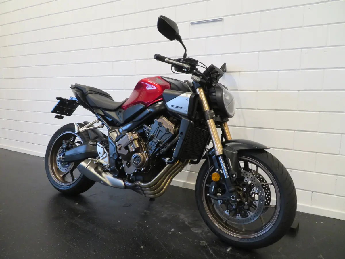 E-CLUTCH NIEUWSTAAT!