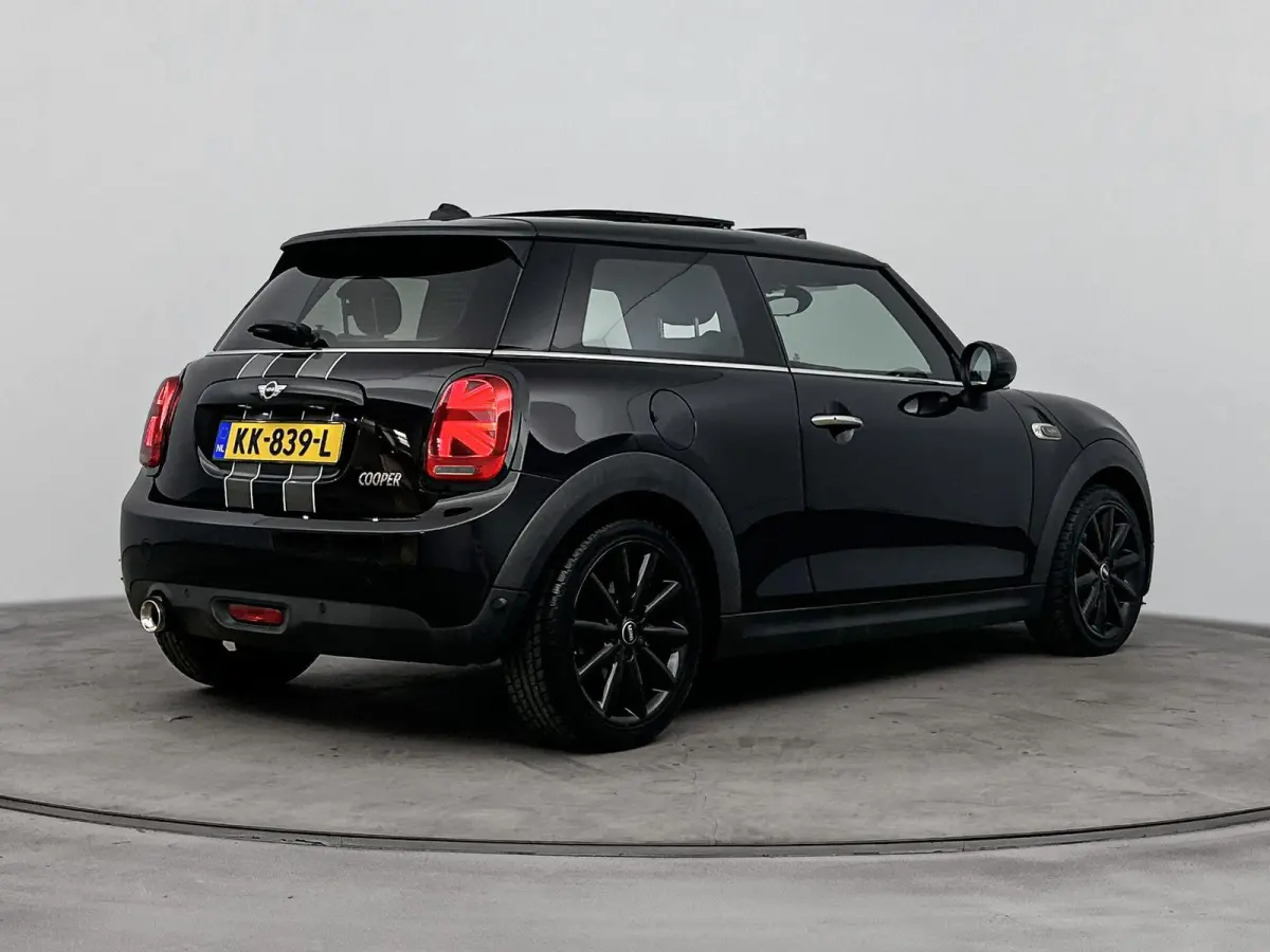 1.5 Cooper Marylebone | PANORAMADAK | LEDER | CLIMATE CONTROL | HARMAN KARDON | PARKEERSENSOREN | CRUISE CONTROL | LMV |