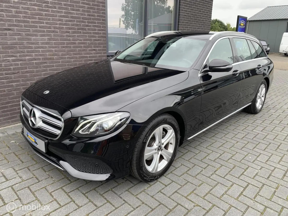 200 Premium|Clima|Cruise|Navi|LED