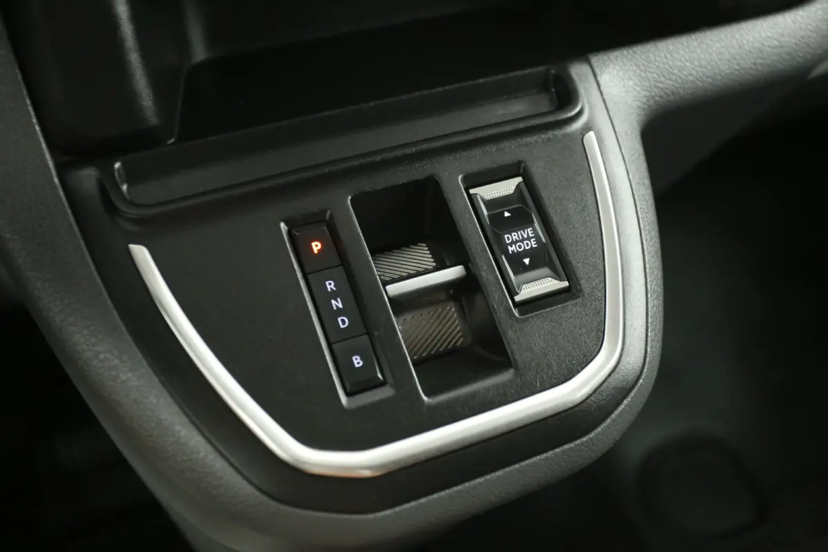 Kombi 75 kWh L3H1 Long Range 8 Zits | Snelladen | SOH 90% | Airco | Camera | Cruise | Parkeersensoren