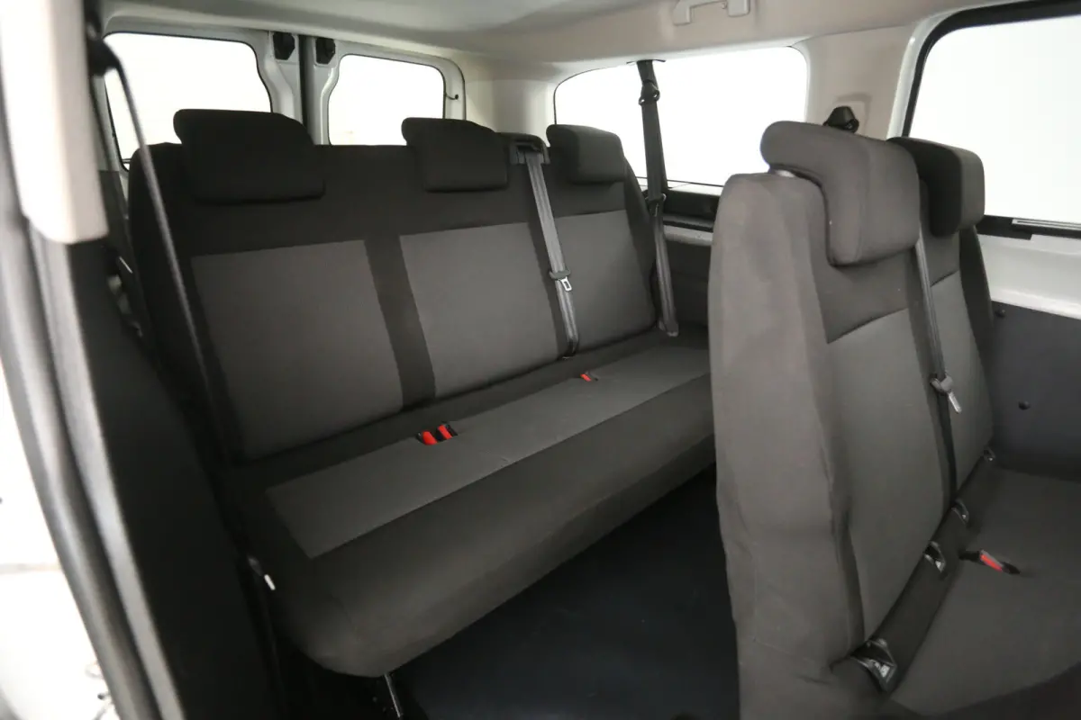 Kombi 75 kWh L3H1 Long Range 8 Zits | Snelladen | SOH 90% | Airco | Camera | Cruise | Parkeersensoren