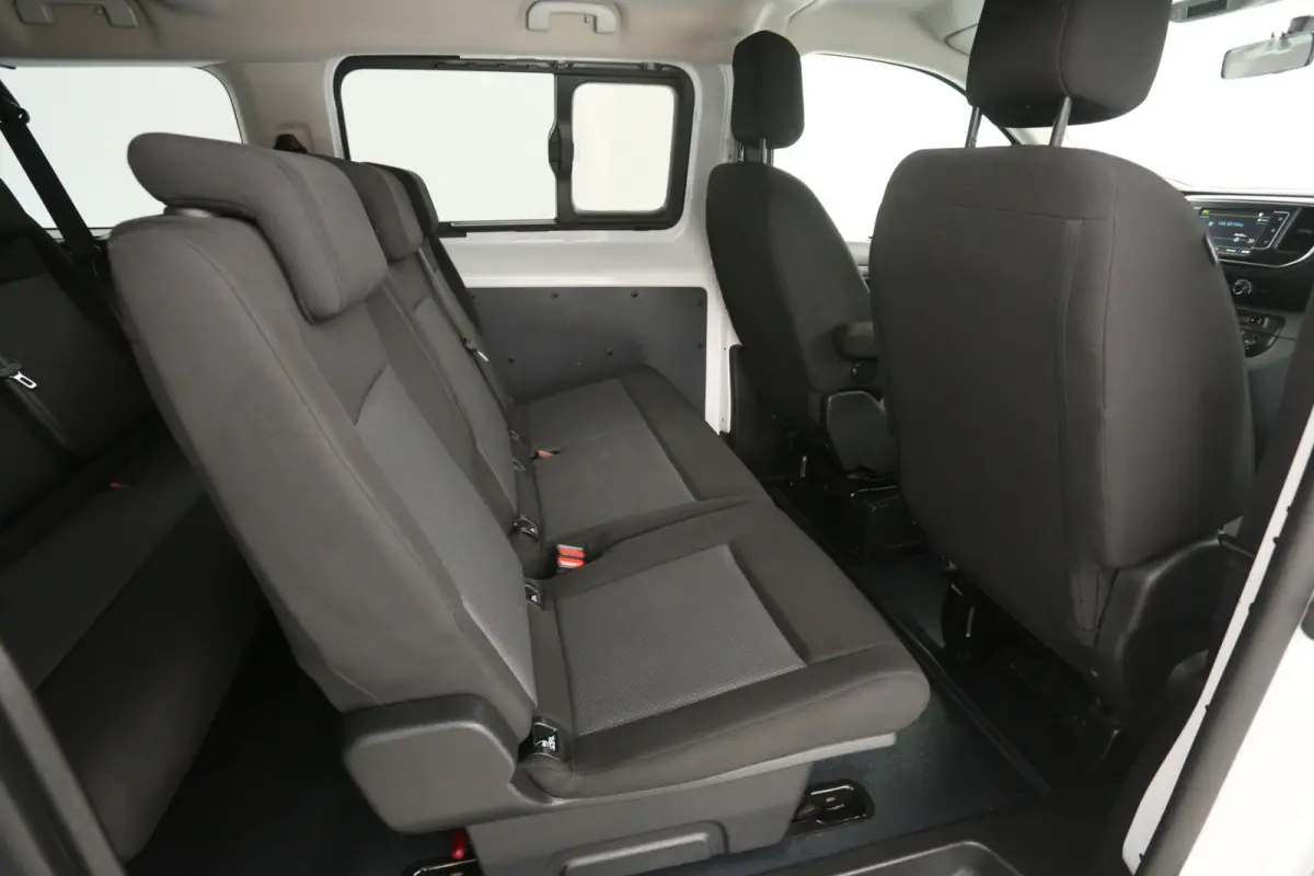 Kombi 75 kWh L3H1 Long Range 8 Zits | Snelladen | SOH 90% | Airco | Camera | Cruise | Parkeersensoren