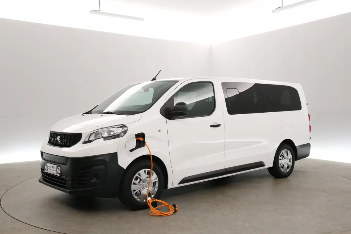 Kombi 75 kWh L3H1 Long Range 8 Zits | Snelladen | SOH 90% | Airco | Camera | Cruise | Parkeersensoren
